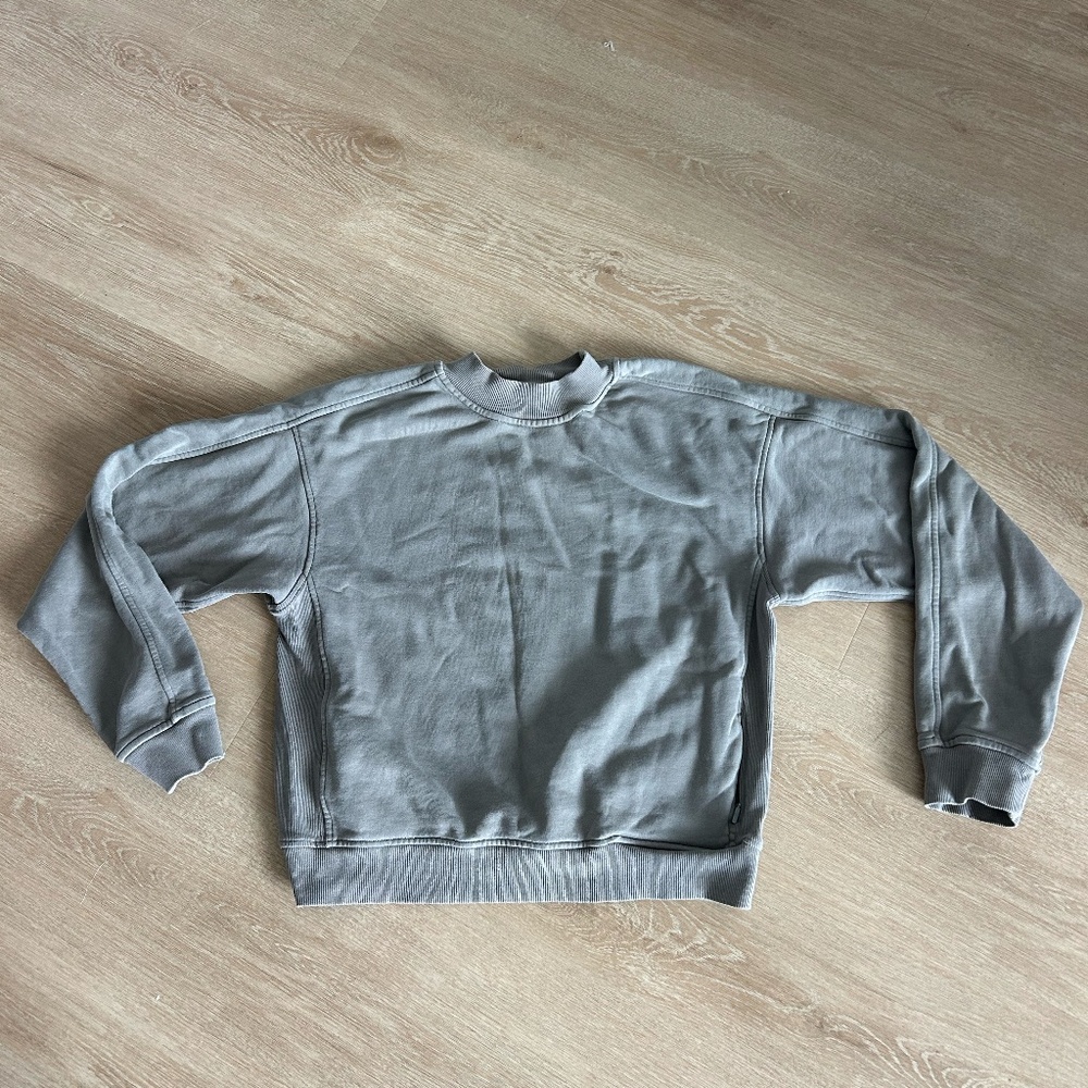 Washed green Lululemon Sweatshirt